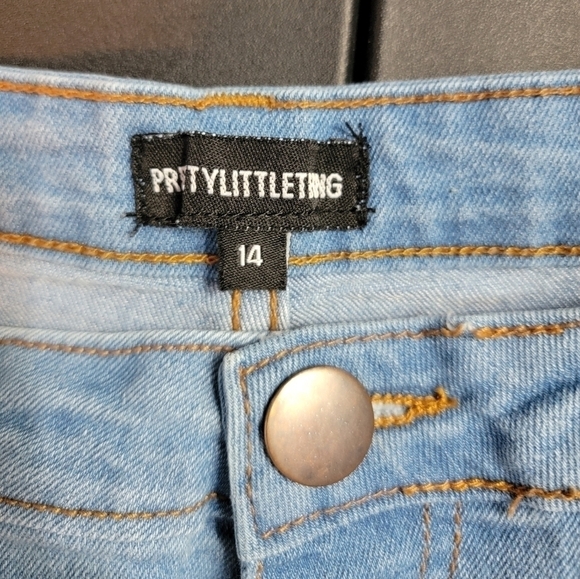 𝅺PRETTYLITTLETHING High Waist Frayed Hem Jeans Blue Size 14 - Picture 4 of 4